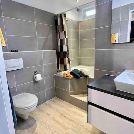 Studioappartement Mit Privatgarten In Ruhiger Wohnsiedlung Neumünster Exterior foto