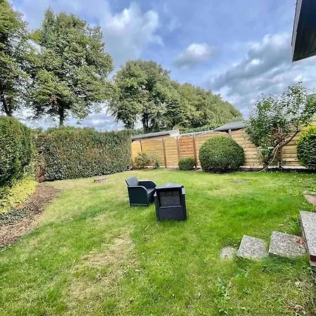 Studioappartement Mit Privatgarten In Ruhiger Wohnsiedlung Neumünster Exterior foto