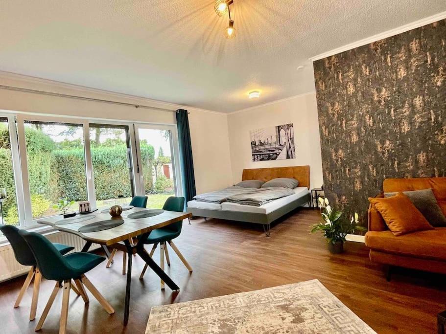 Studioappartement Mit Privatgarten In Ruhiger Wohnsiedlung